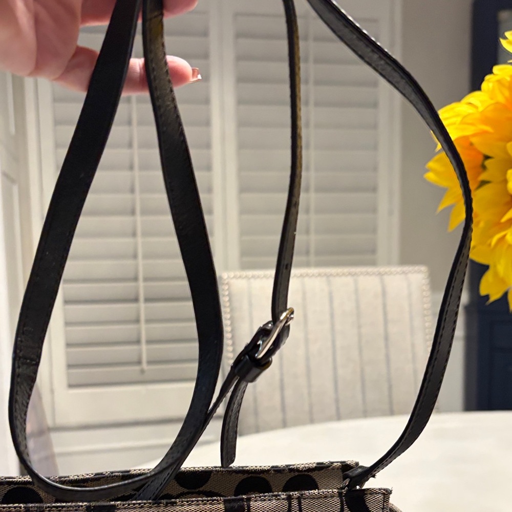 Coach Black and Cream Signature Tote - Picture 9 of 9